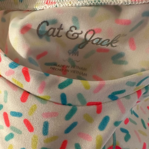 Rash guard Cat & Jack 9m swimsuit - Picture 5 of 6